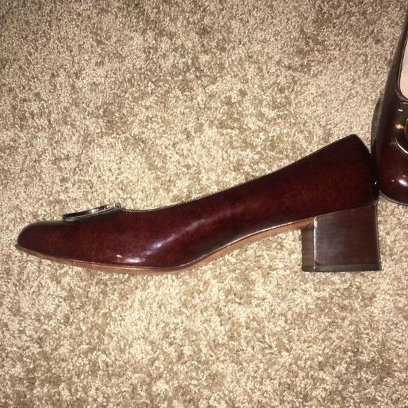 Salvatore Ferragamo Chestnut/Burgundy Heels - Picture 2 of 4